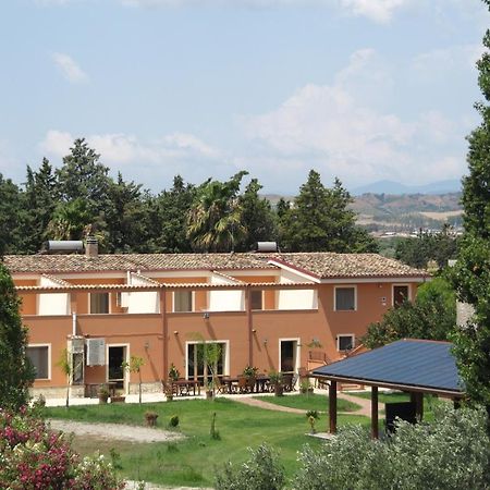 Agriturismo Torre Del Golfo Cropani Exterior foto