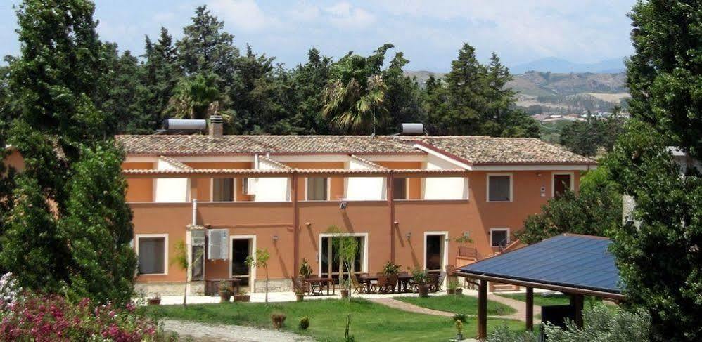 Agriturismo Torre Del Golfo Cropani Exterior foto